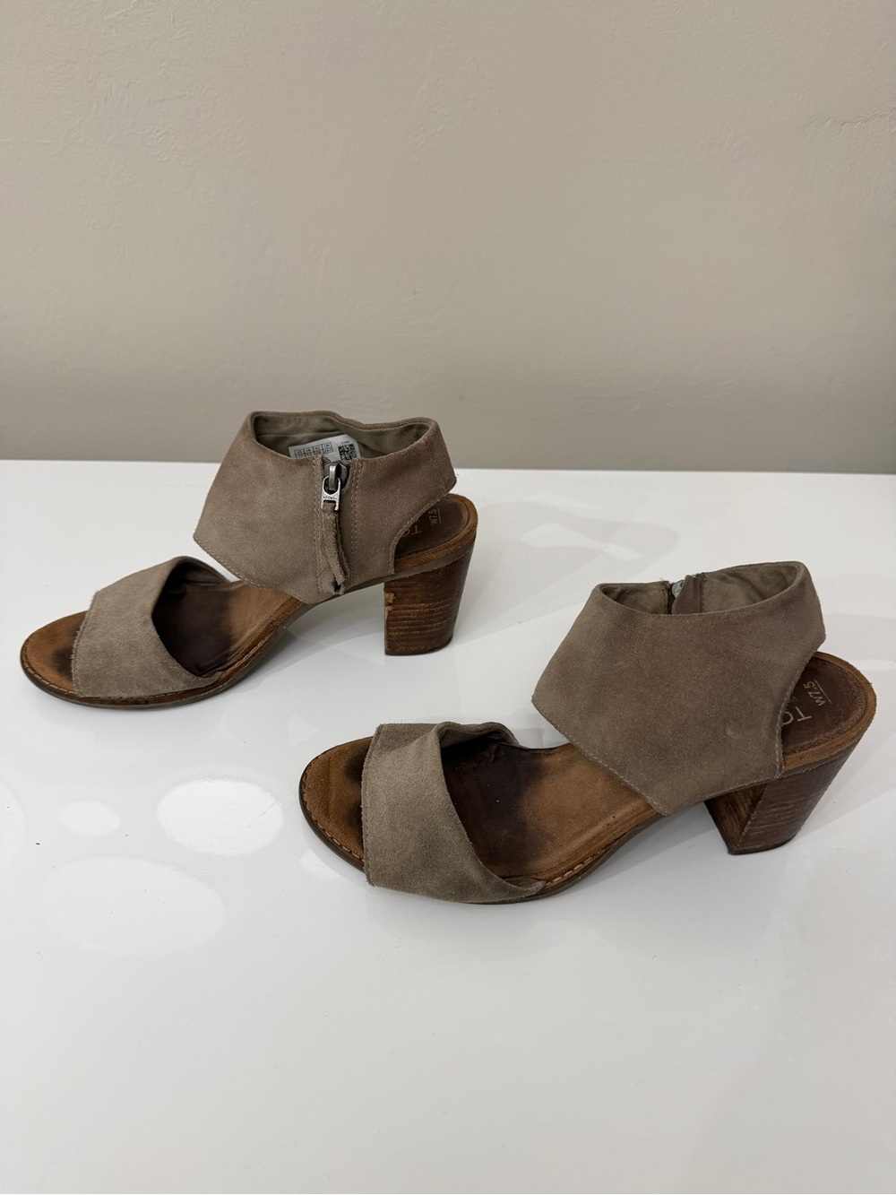 Toms Taupe Suede Ankle Cuff Block Heel Sandals